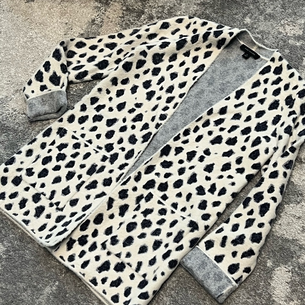 Like New Ann Taylor spotted fuzzy cardi